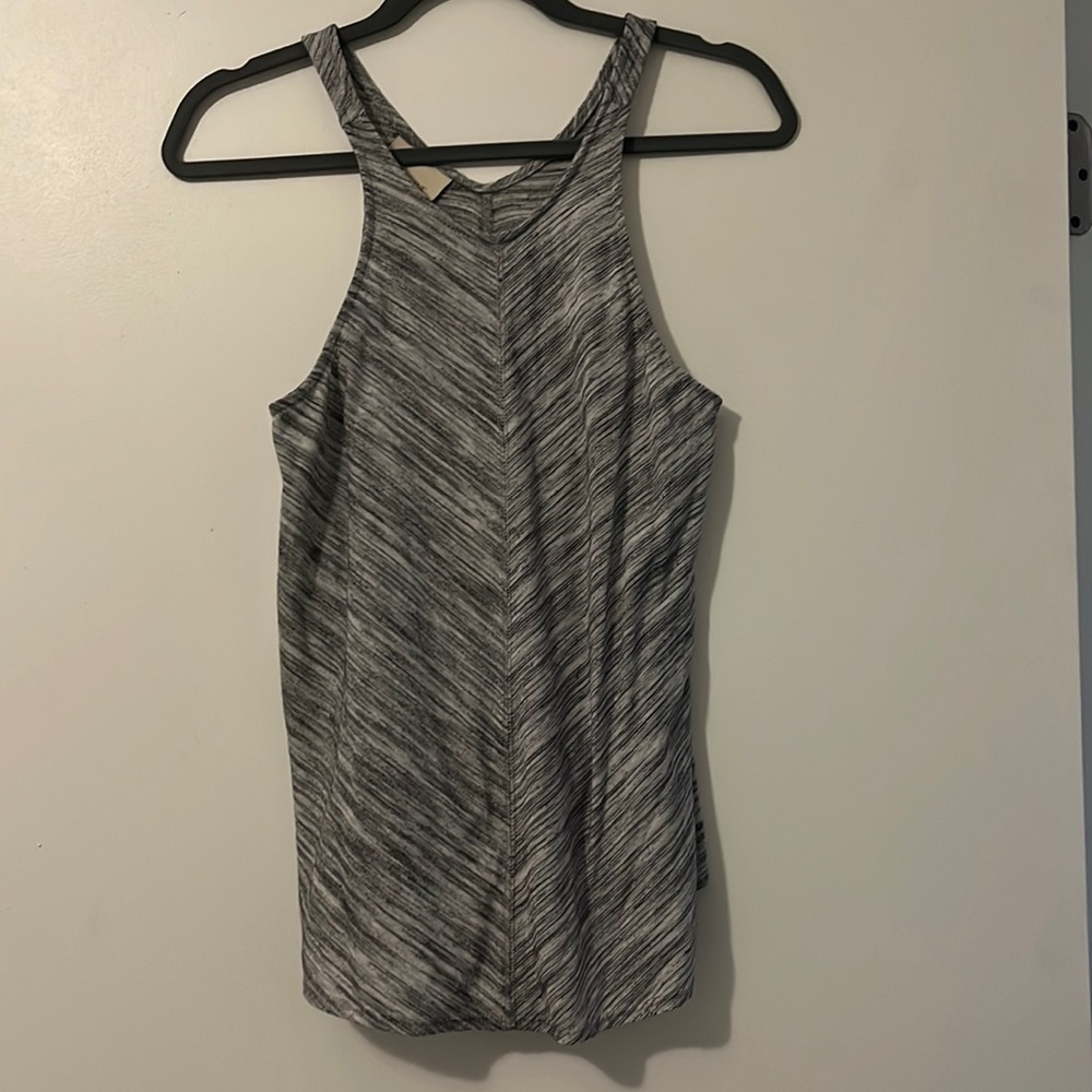 Flowy tank - worn once